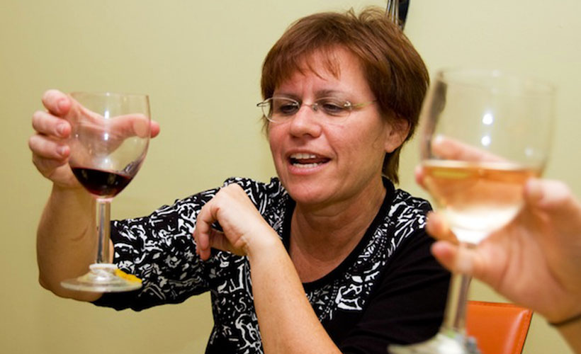Drunk mom. Реал Дринк мамс. Напиток granny. Тётя Дринкс. Реал дрункен мом.