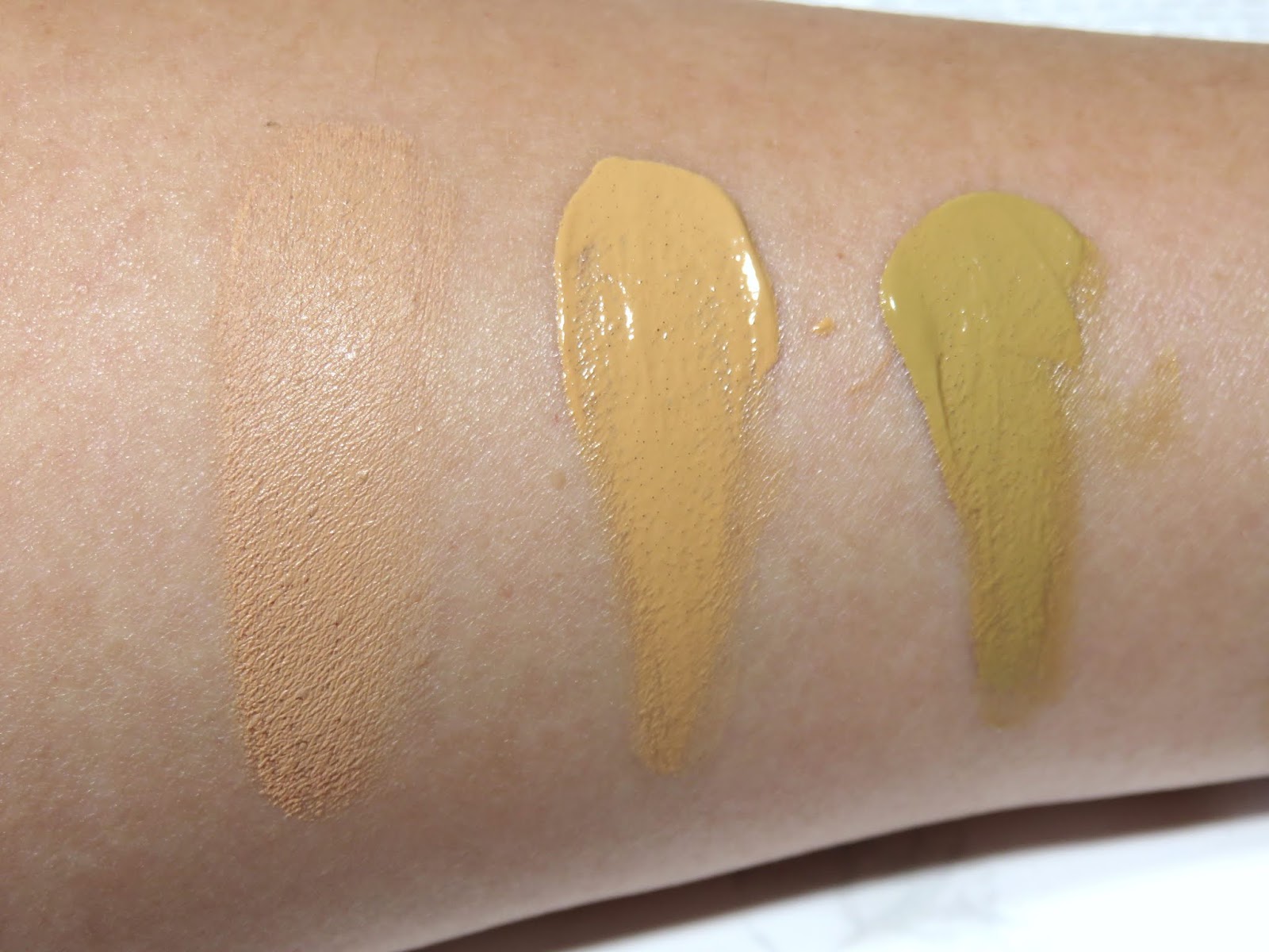 Giorgio Armani Beauty Neo Nude Foundation Review and Swatches