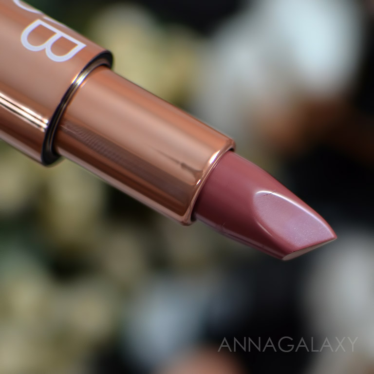 губная помада фаберлик glam team. увлажняющая губная помада hydra lips. фаберлик увлажняющая губная помада 40827. фаберлик помады каталог. увлажняющая губная помада hydra lips.