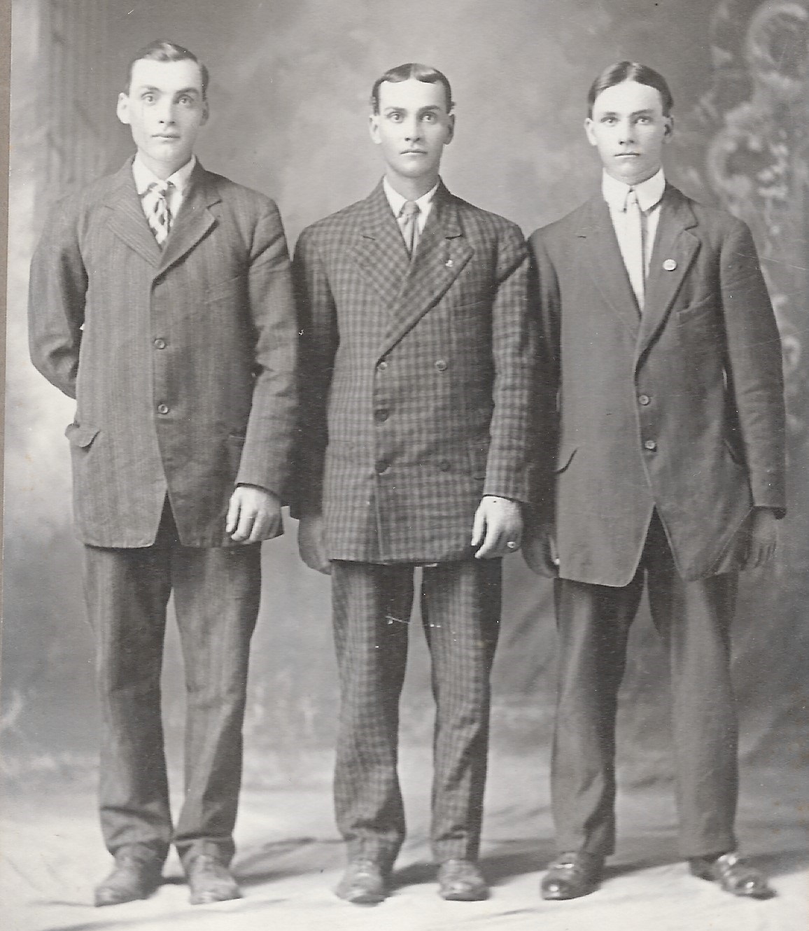 The Lucas Countyan: More of the Lenigs & Ben Lenig's suits