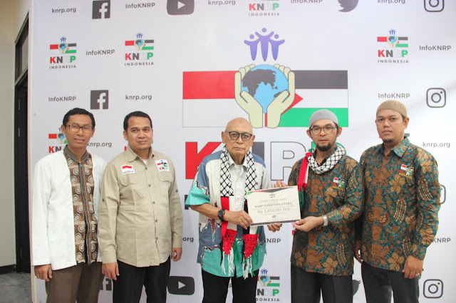 Usai Gelar Tabligh Akbar Bersama UAS, KNRP Sumut Salurkan Donasi untuk Palestina Usai Gelar Tabligh Akbar Bersama UAS, KNRP Sumut Salurkan Donasi untuk Palestina