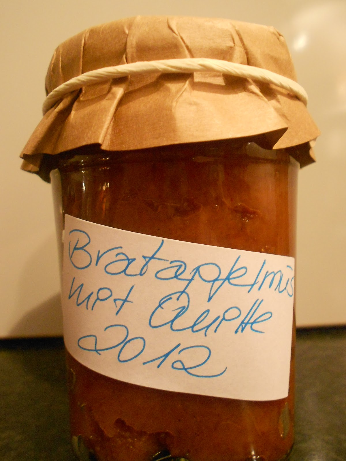 Verboten gut ⚠: Bratapfelmus mit Quitte