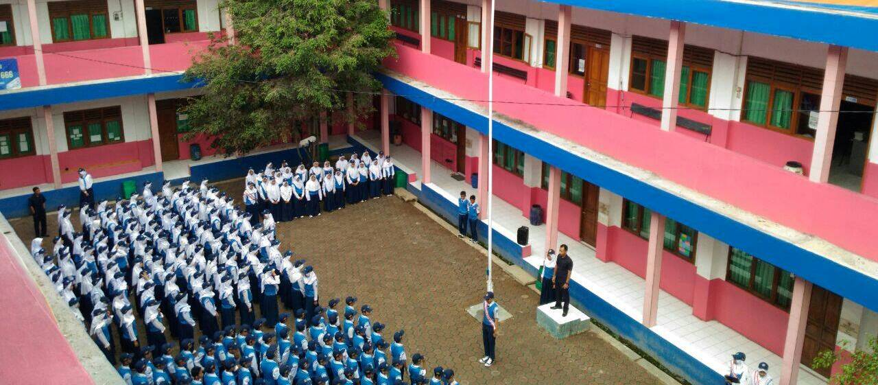 Beragam referensi dan coretan kecil. Semoga bermanfaat