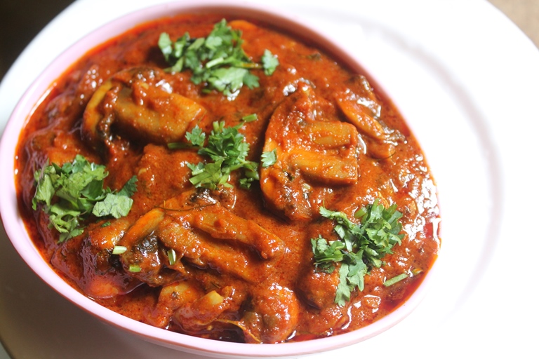 Mushroom masala ( punjabi dish)