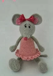 http://issuu.com/irinifotiadi/docs/5-inspired_crochet_jan2013
