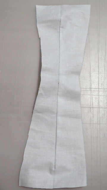 Pinza diamante por el lado del derecho planchada