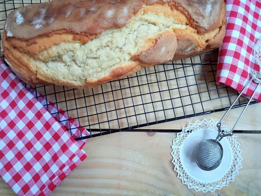 Bizcocho de nata (crema de leche). Receta tradicional para desayunos, meriendas, postres, sencilla, rica, tierno esponjoso, suave, fácil, horno, Cuca