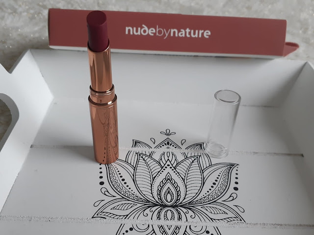 NUDE BY NATURE