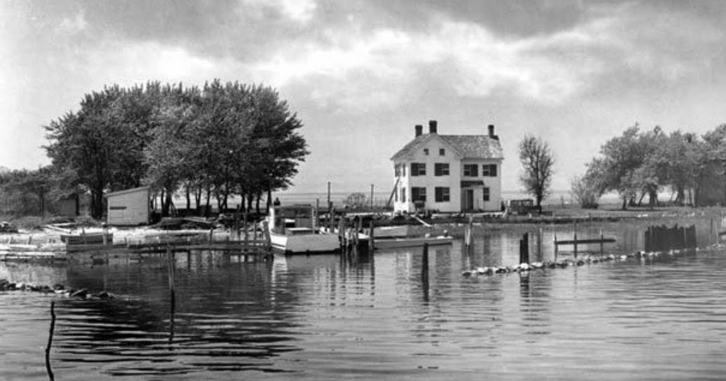 Seeks Ghosts Haunted Holland Island