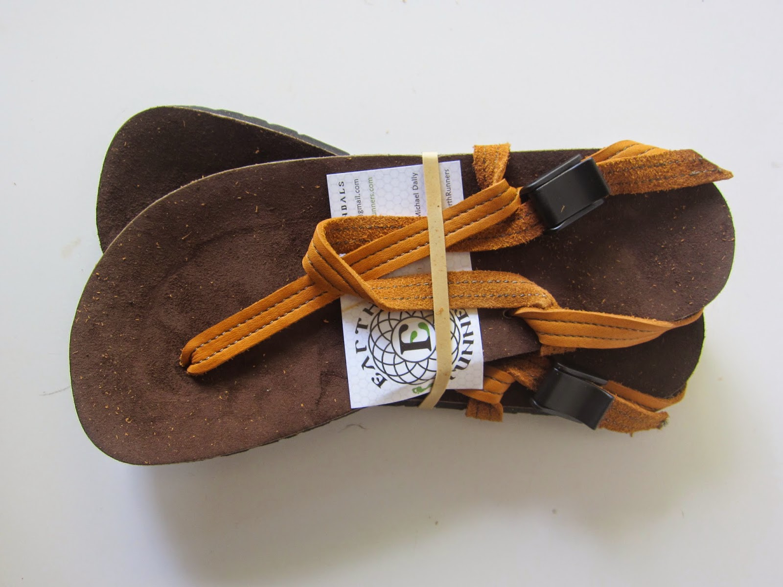 earth runners sandals amazon