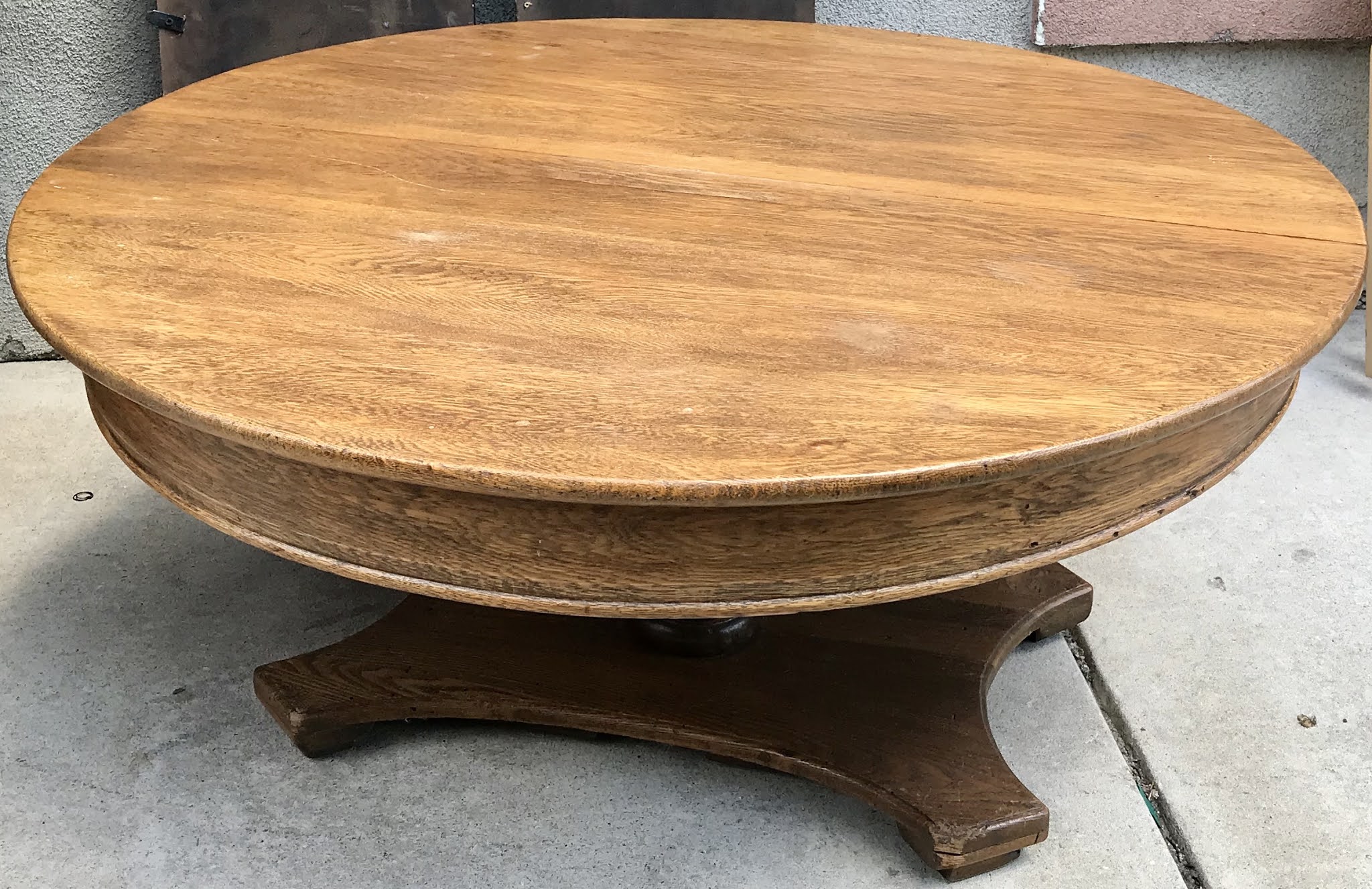 Uhuru Furniture & Collectibles Large Round Hardwood Coffee Table 95
