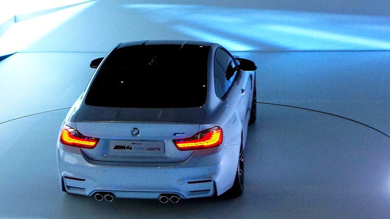 BMW m4 Concept iconic Lights