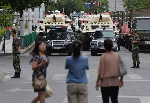 Trung Quốc thê thảm: Nội tình bết bát, thế giới tẩy chay