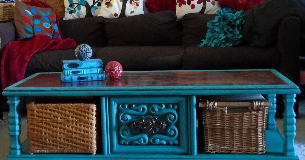 Turquoise Chalk Paint & Gold Metallic Table {makeover details