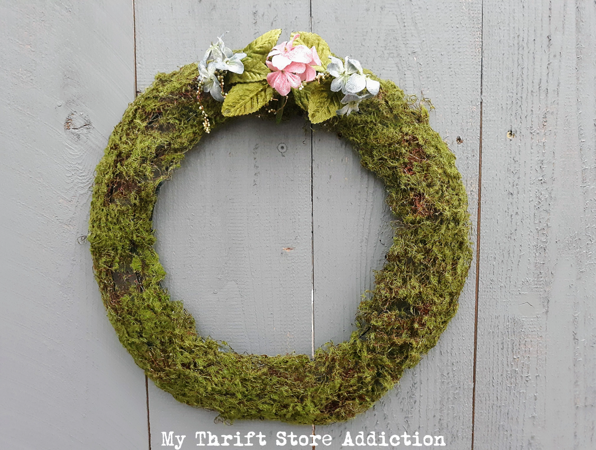 DIY mossy spring wreath