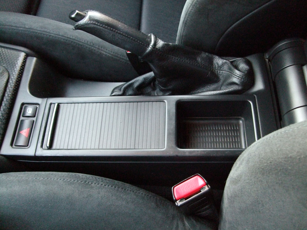 Retrofitting Genuine BMW Cup Holders