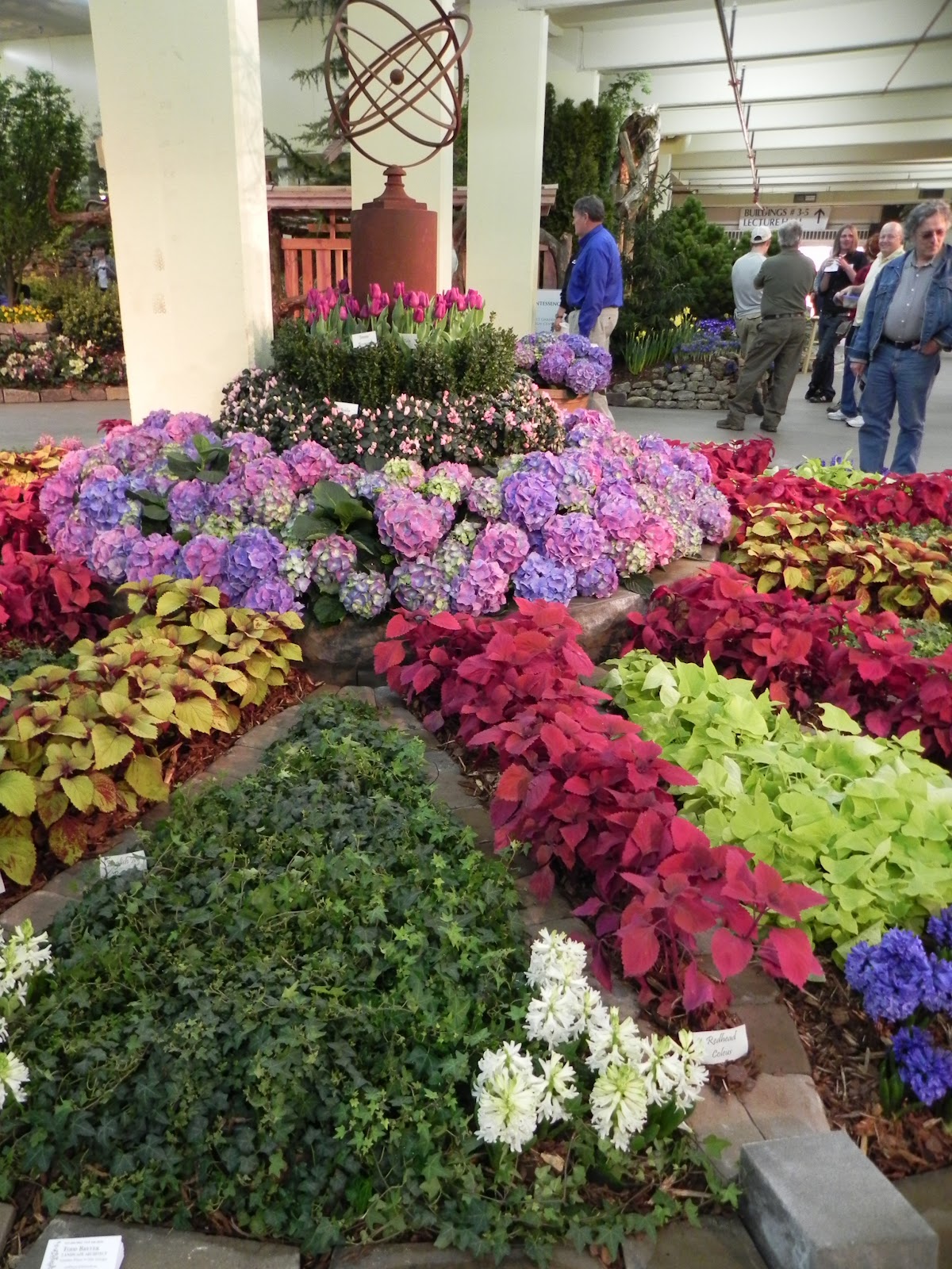 Gone Walkabout 2 Nashville Lawn & Garden Show From Formal to Casual