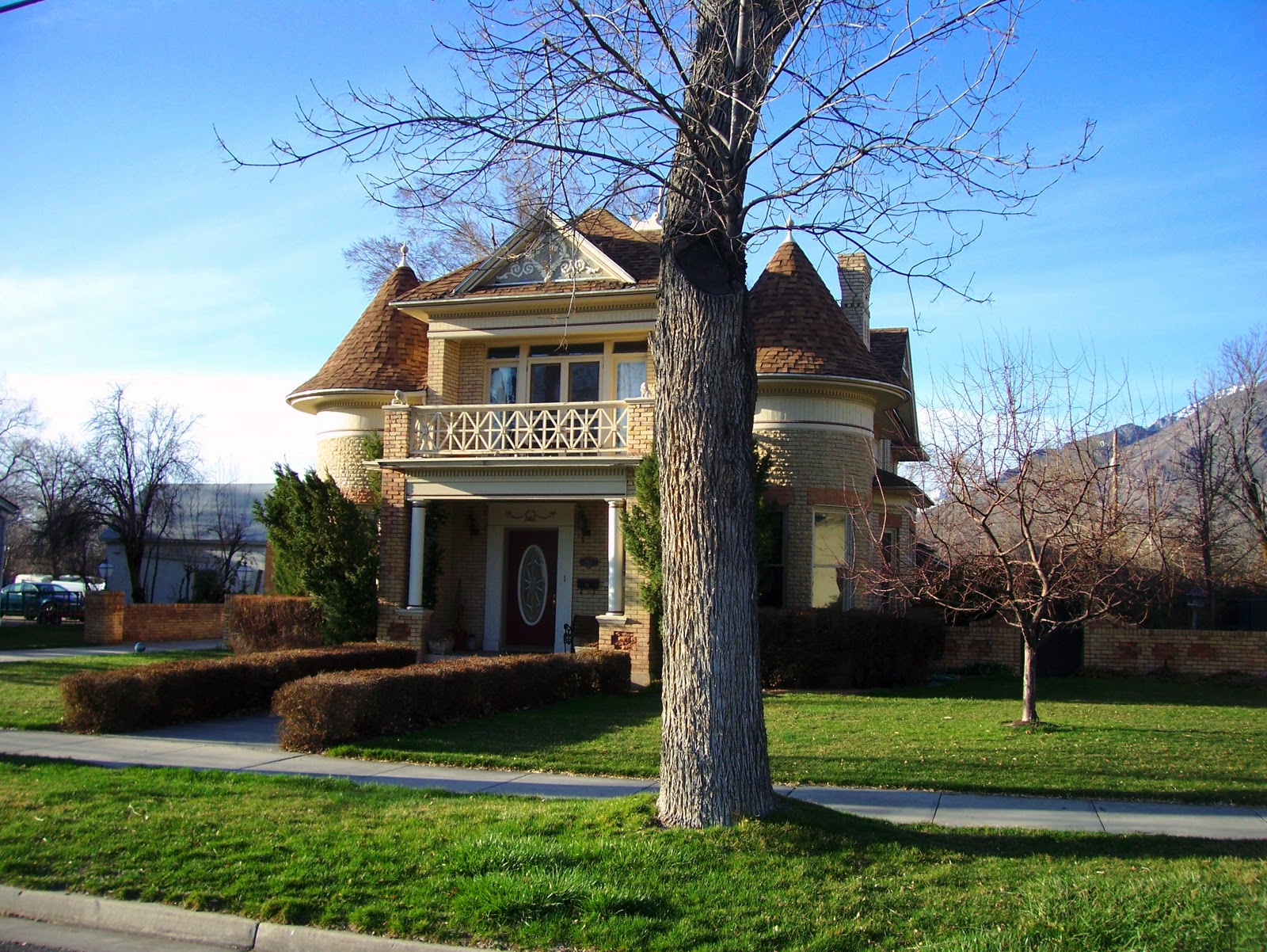 Utah's Present History A couple of Springville Houses