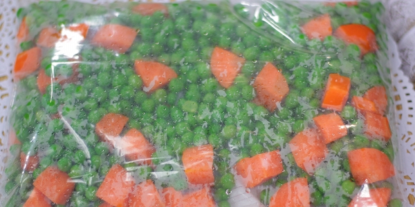 طريقة تخزين البسلة والجزر