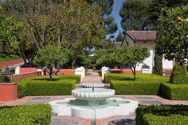 Hacienda de la Paz: from 53 million a villa full of surprises