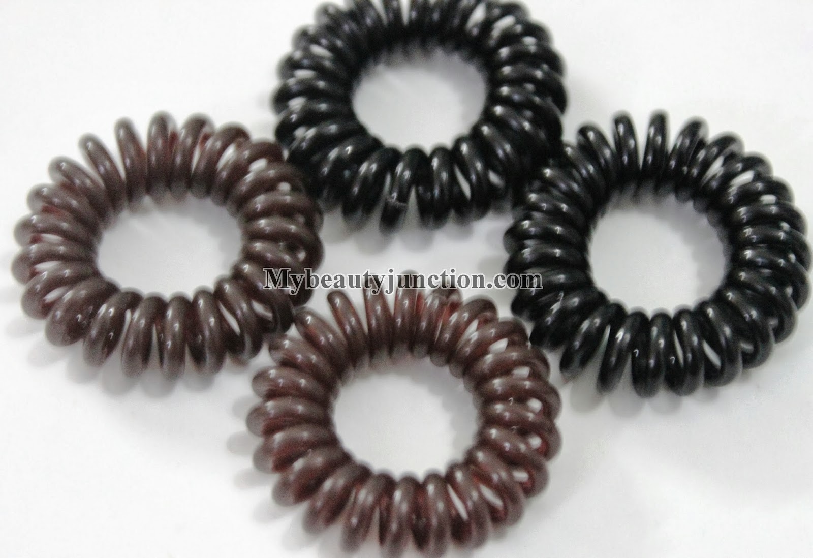 Invisibobble Coil Nobreak, Nomark Hair Tie Review, Use Cosmetopia
