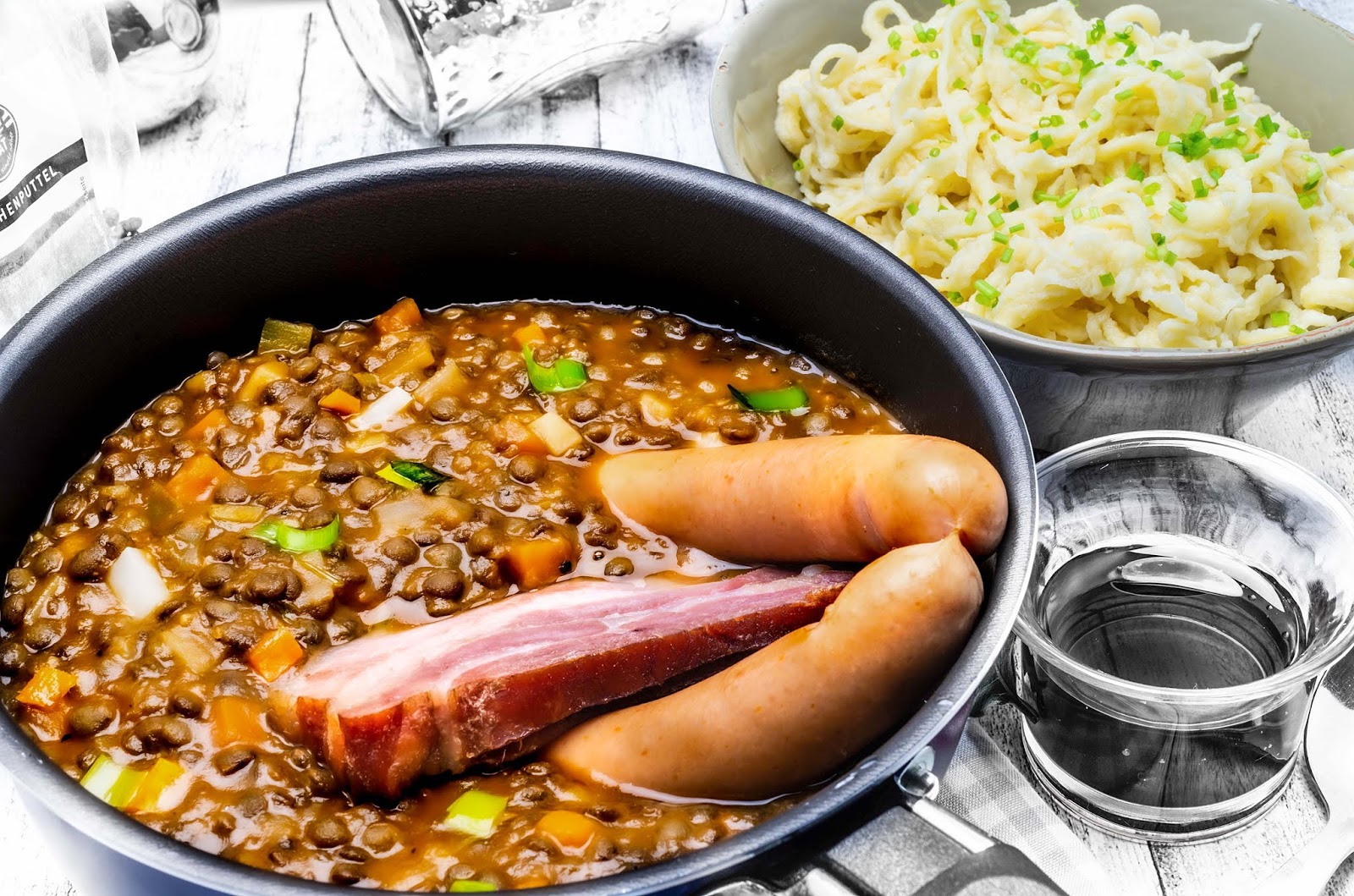 stuttgartcooking: Kürbis-Suppe mit Speck, Birne und gerösteten ... stuttgartcooking: Kürbis-Suppe mit Speck, Birne und gerösteten ...