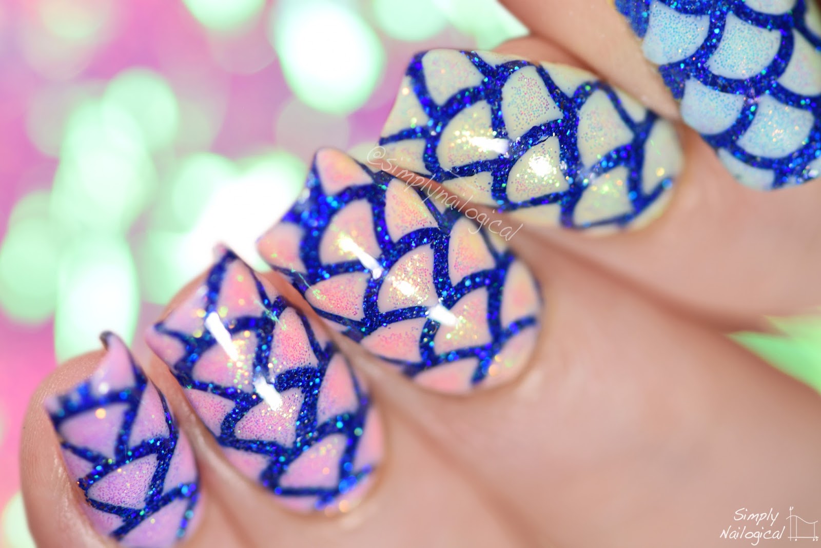 Simply Nailogical: Mermaid glow nails using mermaid effect powder