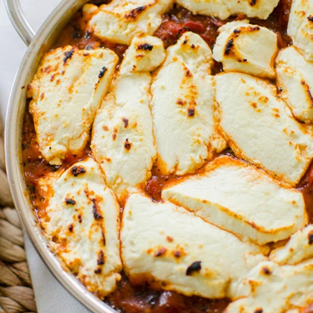 Fire Roasted Tomato And Goat Cheese Dip