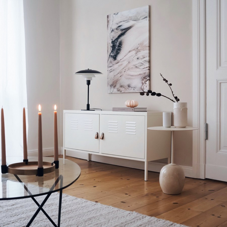 Lovely Christmas Touches In A Calm Berlin Home