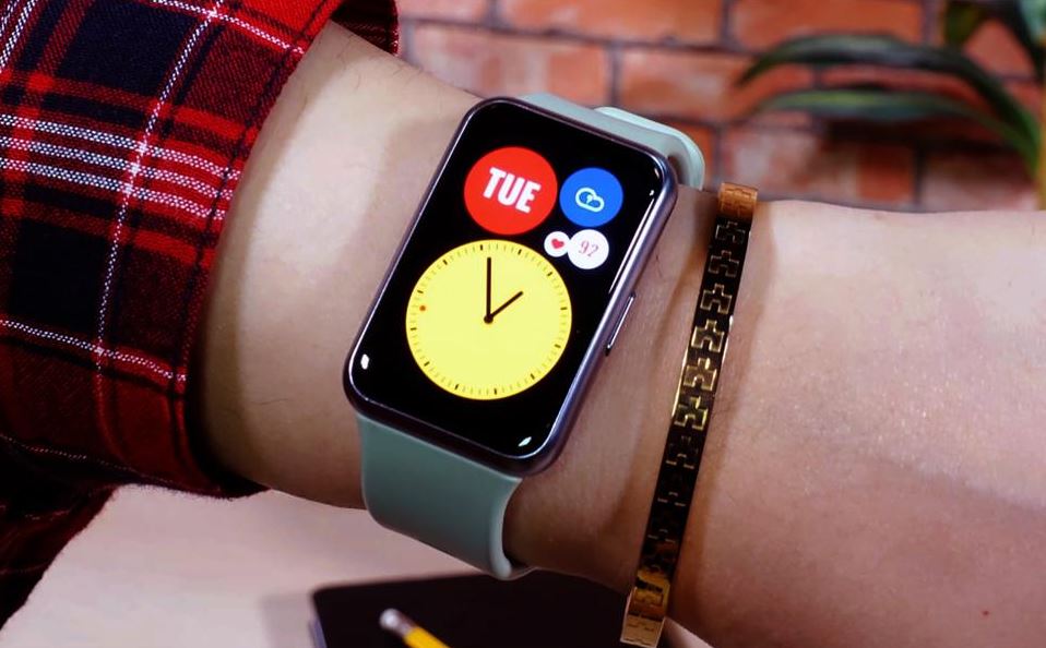 ساعة هواوي الجديدة Huawei Watch Fit