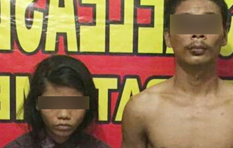 Pasangan kekasih yang menodong penumpang angkot. Pasangan kekasih yang menodong penumpang angkot.