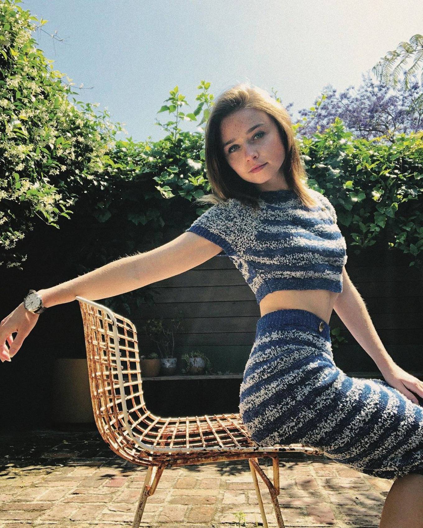 Jessica Barden - Desifunblog