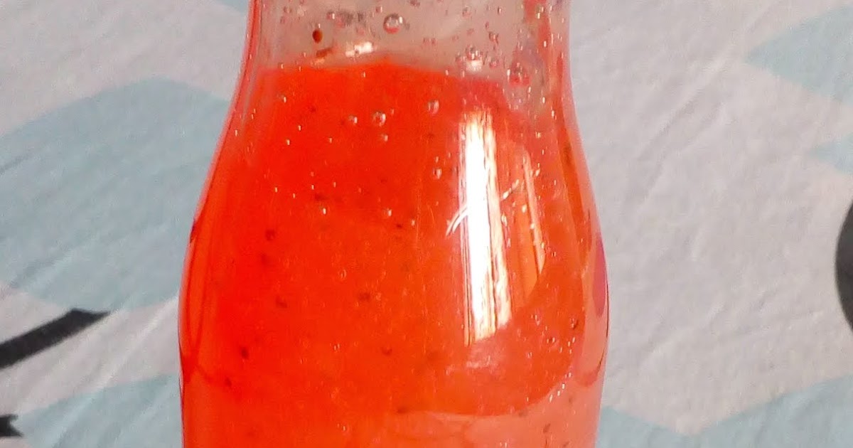 Oriflame Love Nature Exfoliating Shower Gel with Strawberry & Mint Review