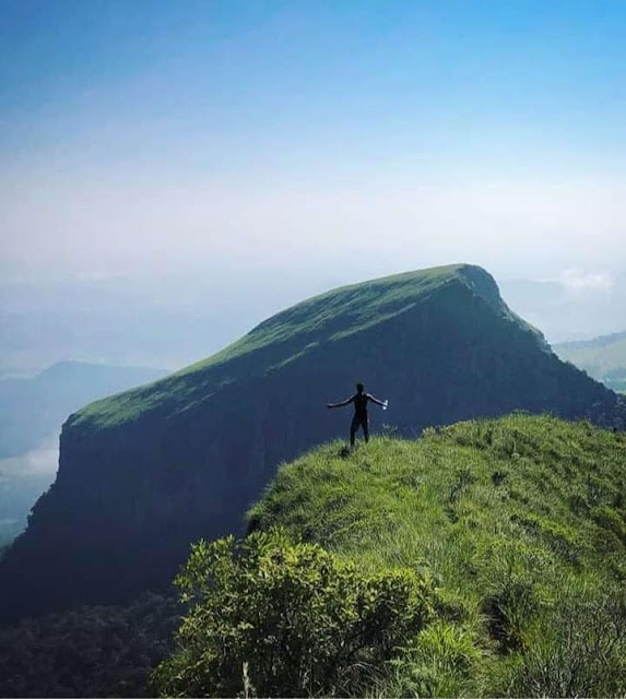 නිදන ඇඳක් ලෙස හැඩවූ - යහන්ගල 🌿⛰(Yahangala/Bed Rock😴) - Your Choice Way