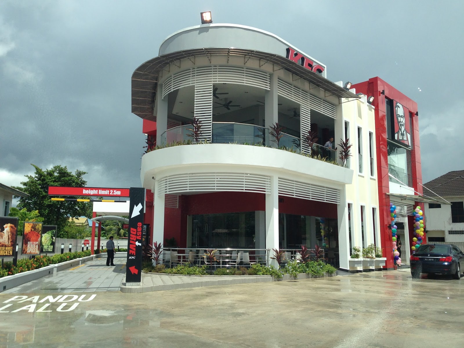 KFC Brunei Sengkurong Branch Drive Thru Service Is On
