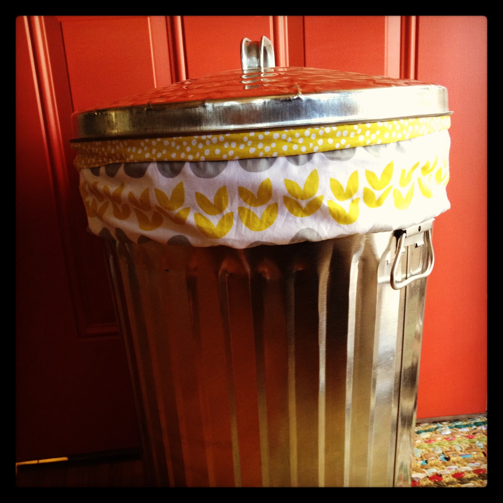 Pretty Recycle Bin | Ivy & Co.