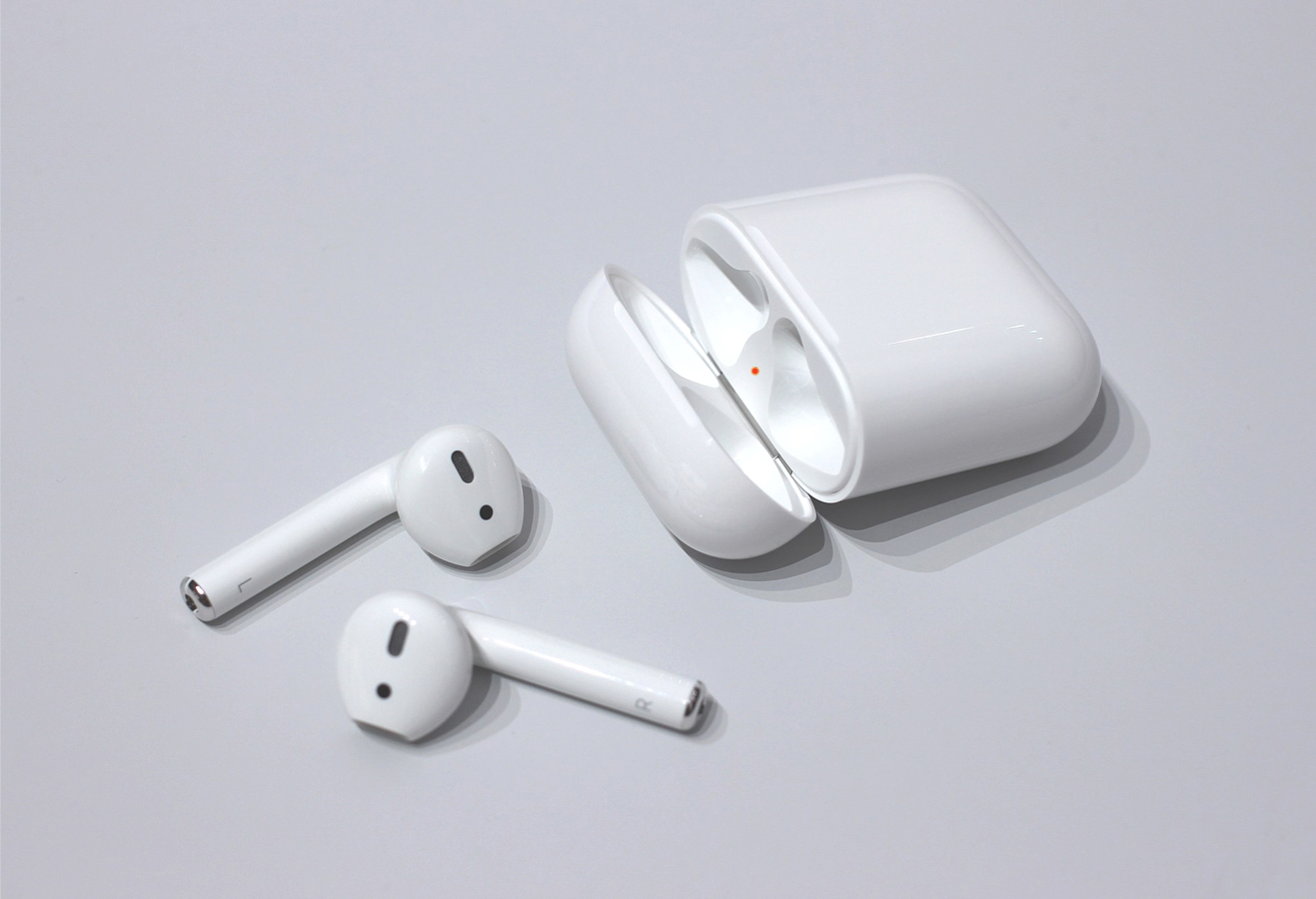 airpod battery status airpod battery status