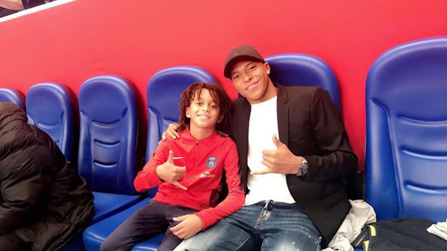 "Bom tấn" tháng 1 của Real: "Bố già" Perez cao tay săn Mbappe 300 triệu euro "Bom tấn" tháng 1 của Real: "Bố già" Perez cao tay săn Mbappe 300 triệu euro