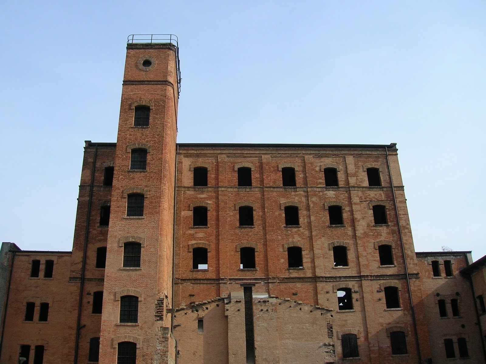 THE NEW BALKAN CREW Narodni dom