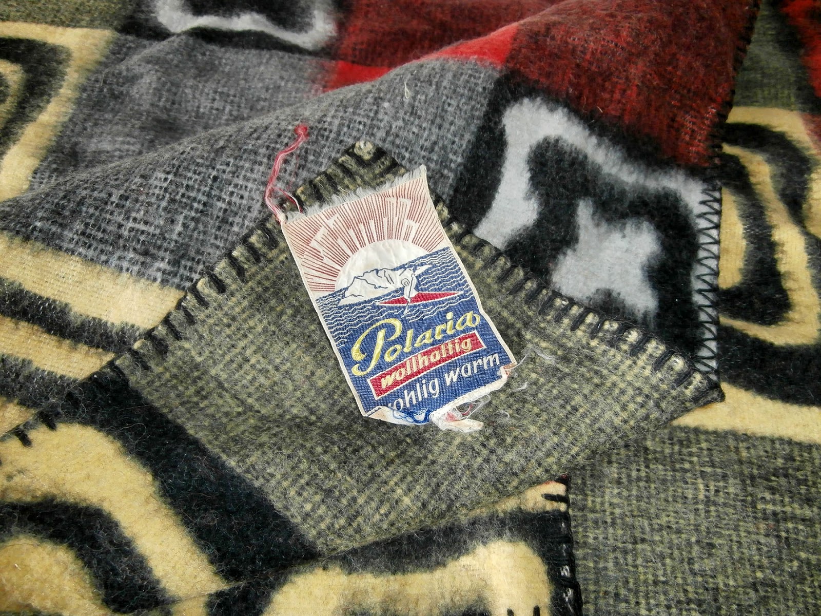 Vintage Retro Blankets Museum Blankets from the '50s, '60s and '70s