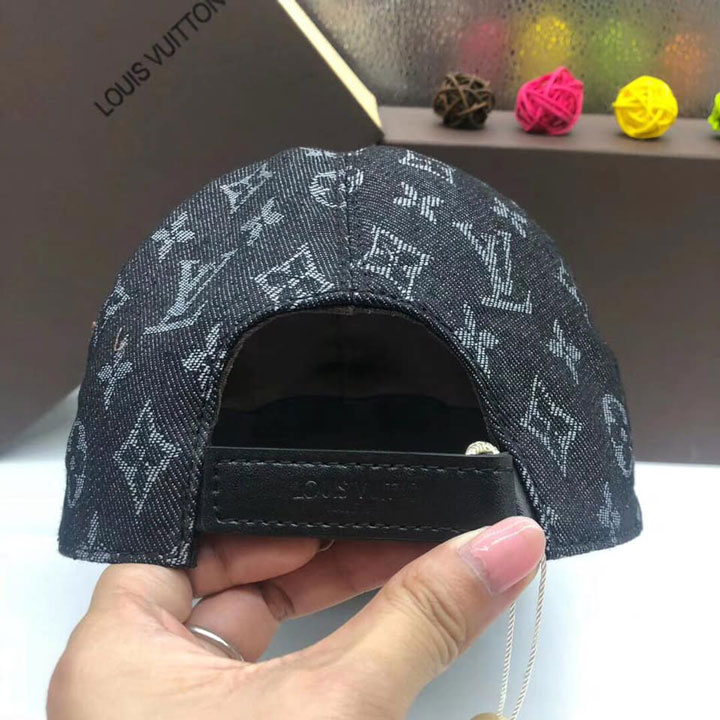 Mũ Louis Vuitton Monogram Shadow Cap M76581  Centimetvn