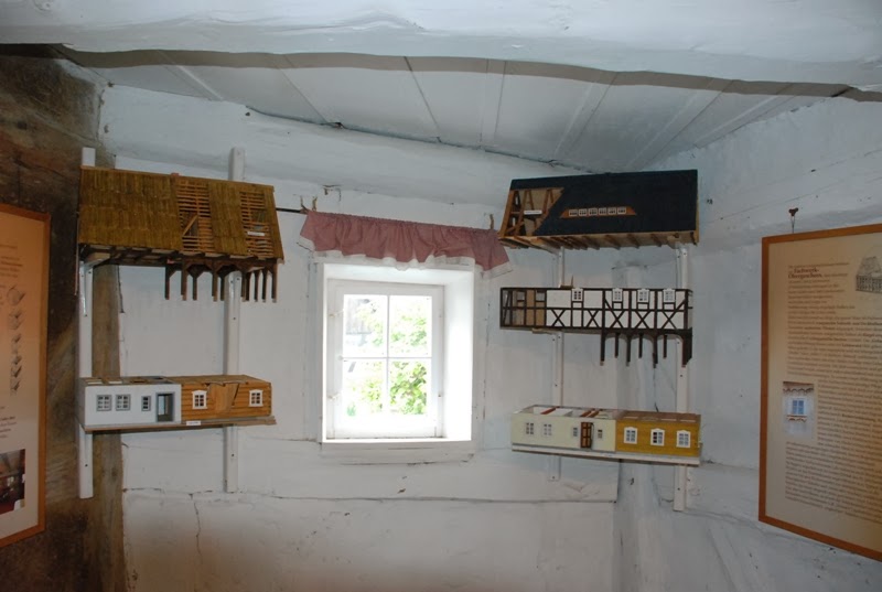 Domy przysłupowe, Antoniów, Izery, ZM
