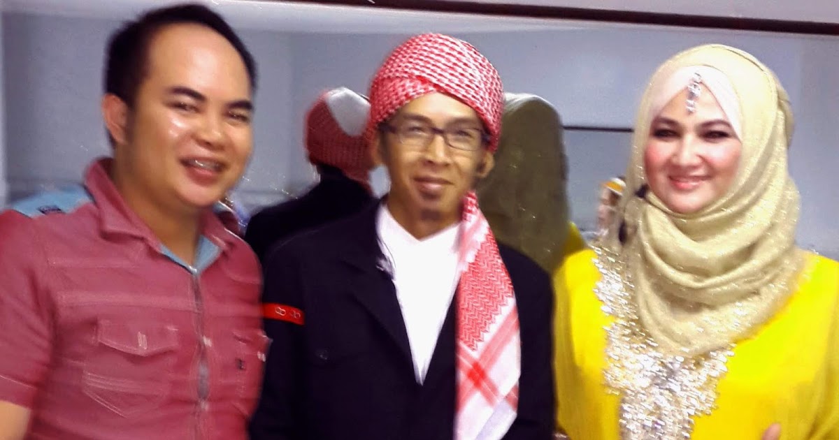 MC Artis Religi Islami di Acara Travel Umroh dan Haji MC Artis Religi Islami di Acara Travel Umroh dan Haji