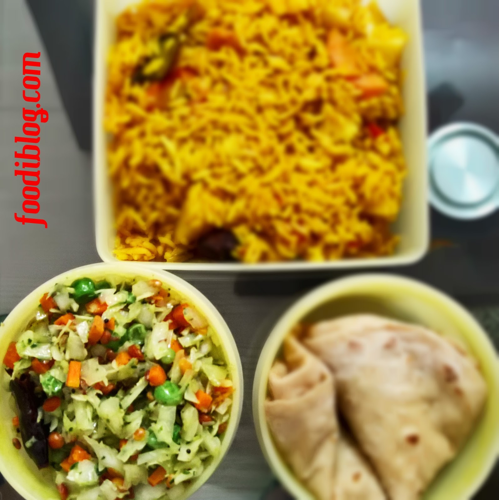 Cabbage, Carrot and Peas Poriyal Curry Recipe (गोबी मटर और गाजर पोरीयाल)