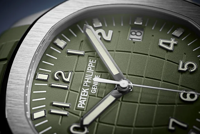 The Khaki Green dial of the Patek Philippe Aquanaut 5168G-010