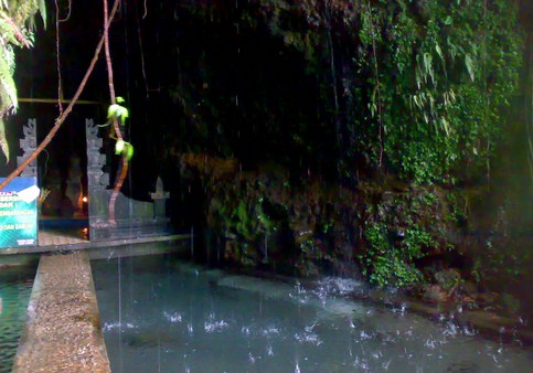 Pesona Keindahan Wisata Umbul Jumprit Di Ngadirejo Temanggung Jawa Tengah - Ihategreenjello