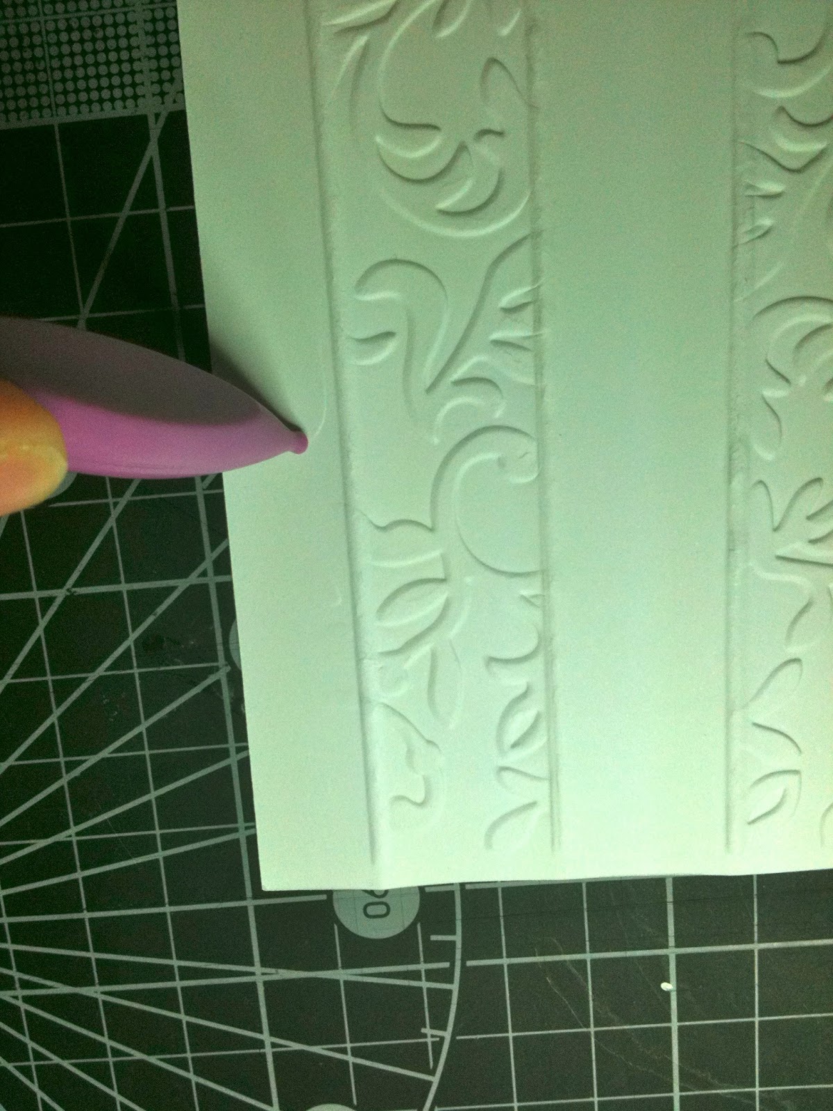 Sarah's Craft How to emboss a strip using a Cuttlebug