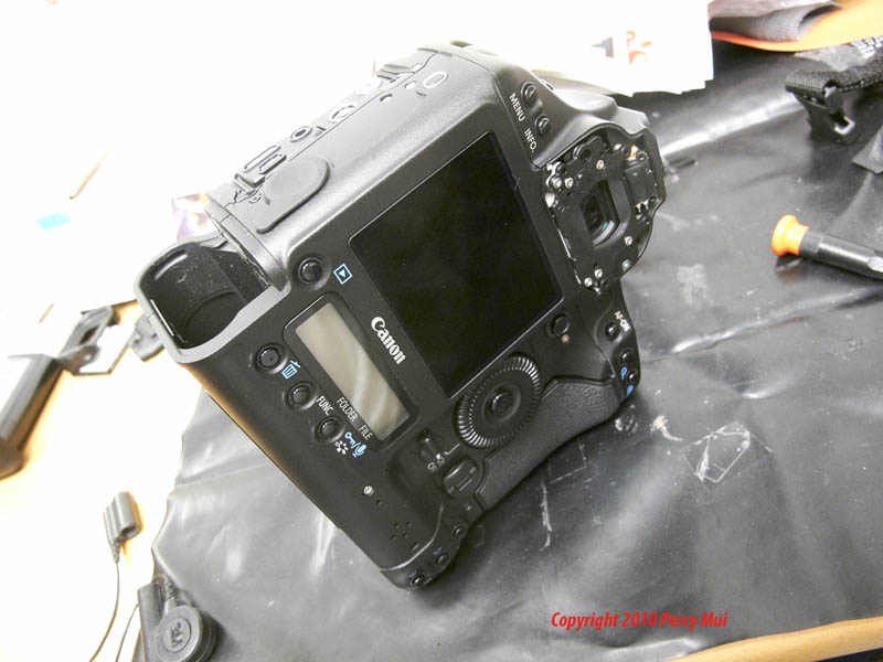 Lighting Mods Inside a Canon 1D MarkIV, Cleaning the Pentaprism