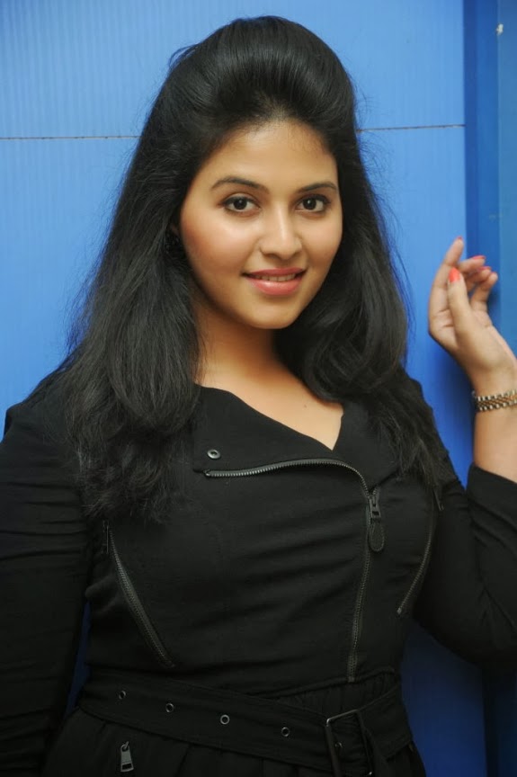 Tamil Actors Unseen Photoshoot Stills Actress Anjali Latest Stills In Black Dress