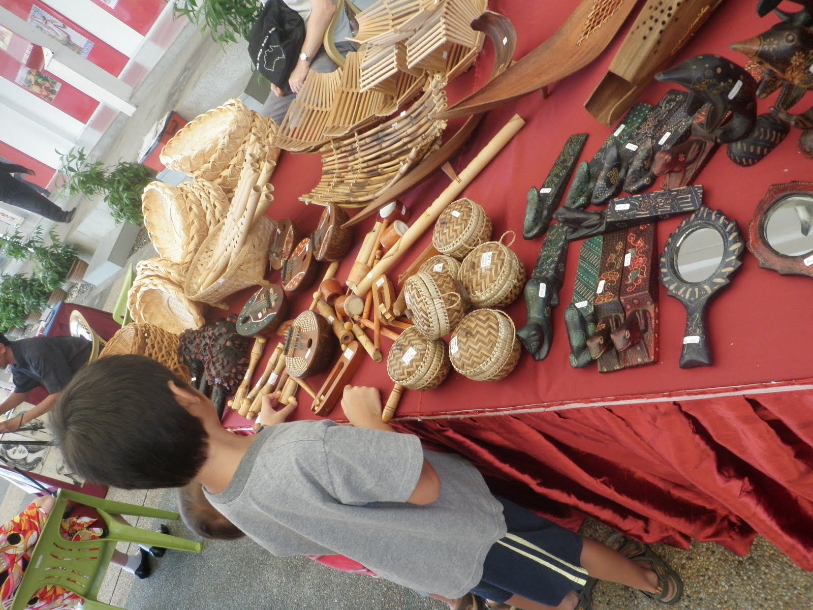 Roots Orang Asli carvings Museum Negara 19Feb2011